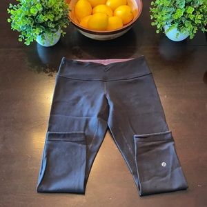 Lululemon. Size 6. Excellent used condition.